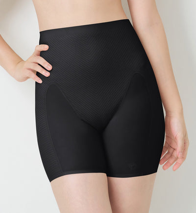 Body Make Up Illusion Curve Middle Length Panty - BLACK