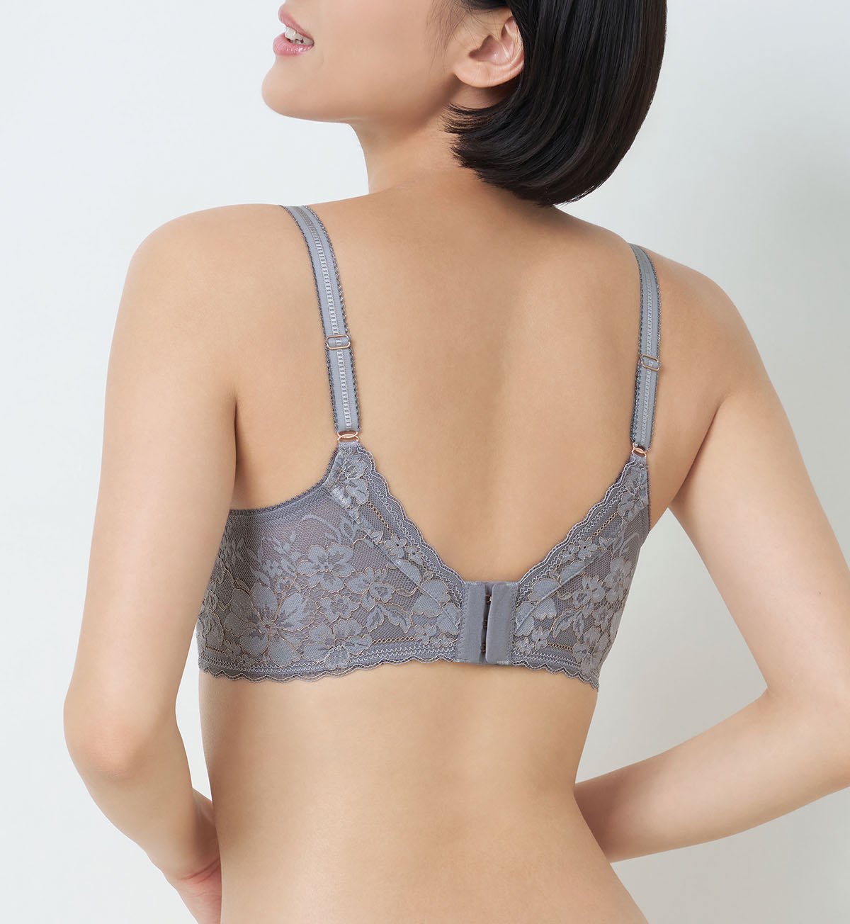 Florale Lunisolace Non-Wired Padded Bra in Morandi Grey | Triumph